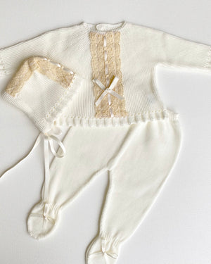 Knitted Ivory Outfit With Lace Detailing